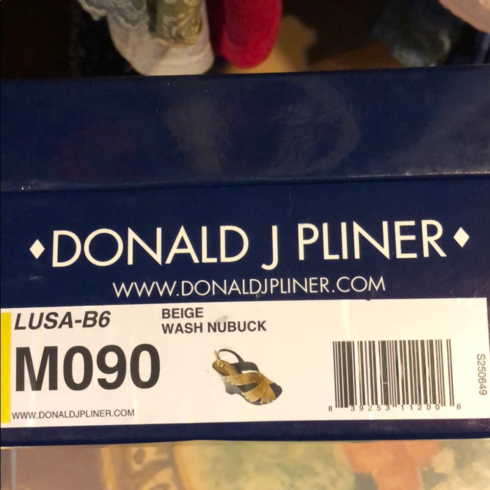 Donald Pliner wedges - Picture 5 of 5